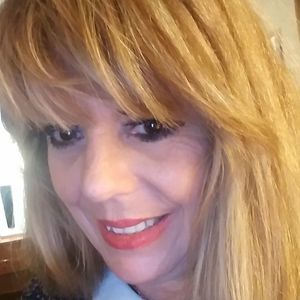 Meet your Posher, Deborah